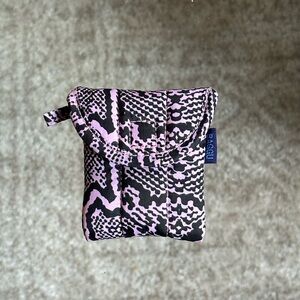 BAGGU Purple and Black Airpod Sleeve
